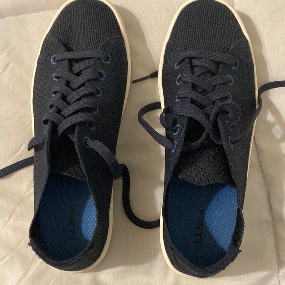 LLBean navy blue tennis shoes size 7.5